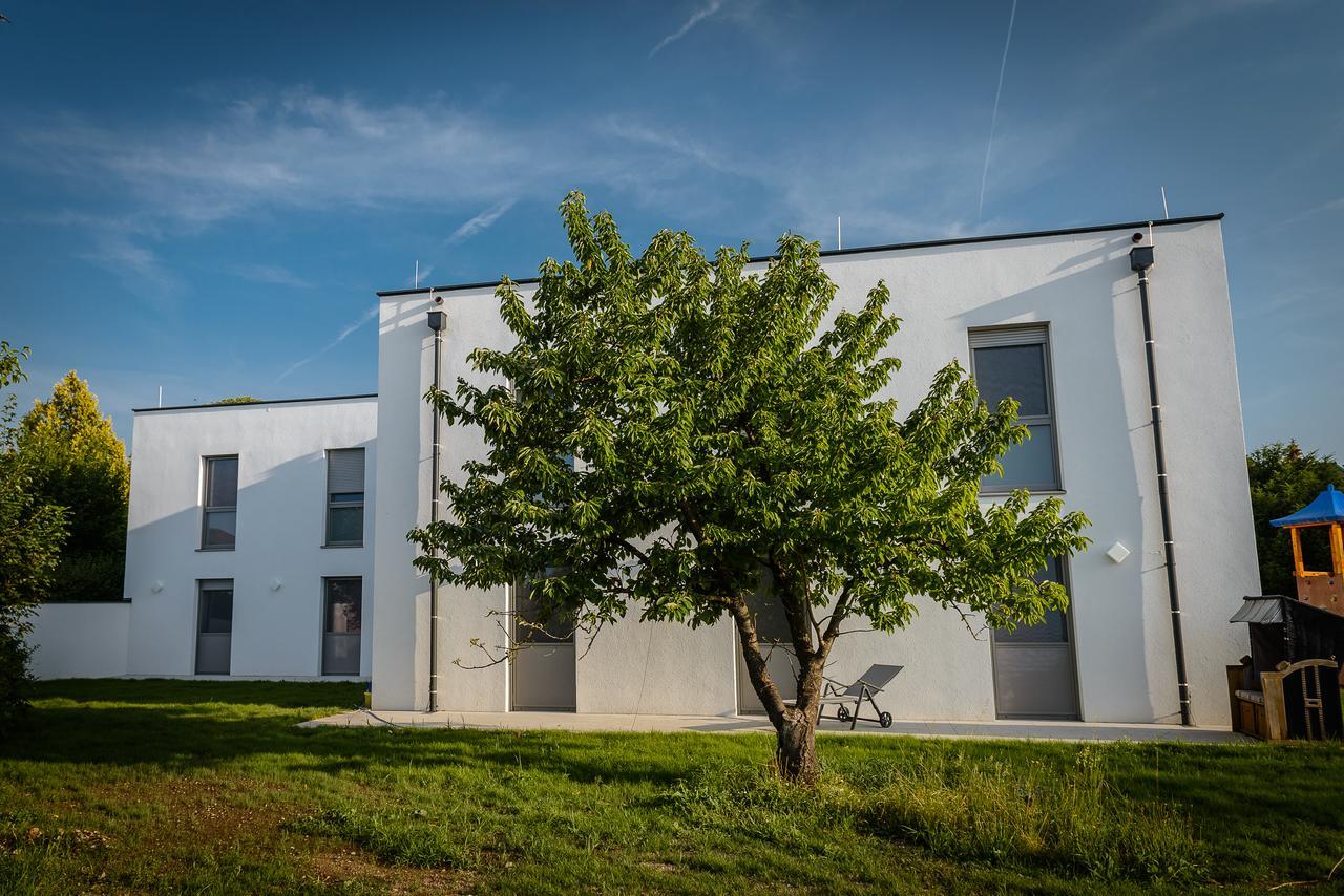 Dorfmeister Business Hotel B&B Weikersdorf am Steinfelde Экстерьер фото